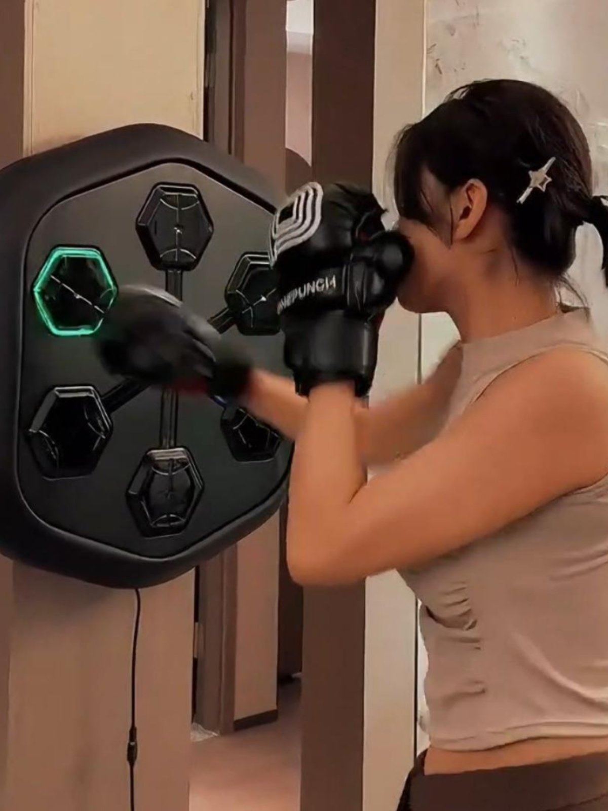 Smart Music Boxing Machine ? Bluetooth Wall Training Pad